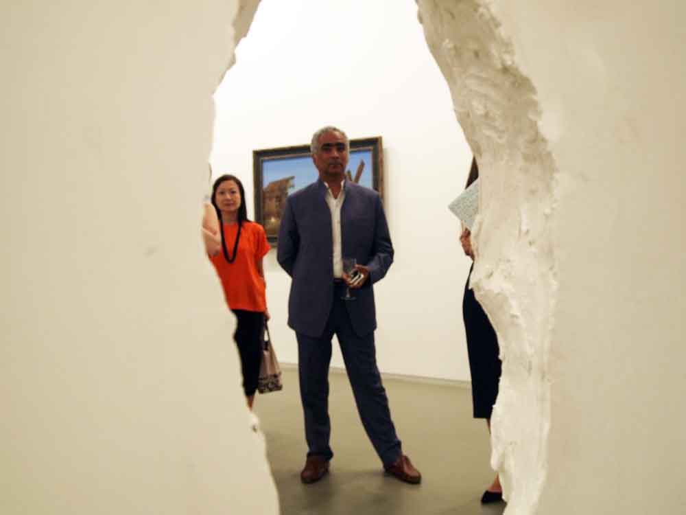 Francis Ng, After Fontana, 2015, Plaster de Paris reinforced, 78.7 x 59.1 x 19.6 inches/200 x 150 x 50 cm