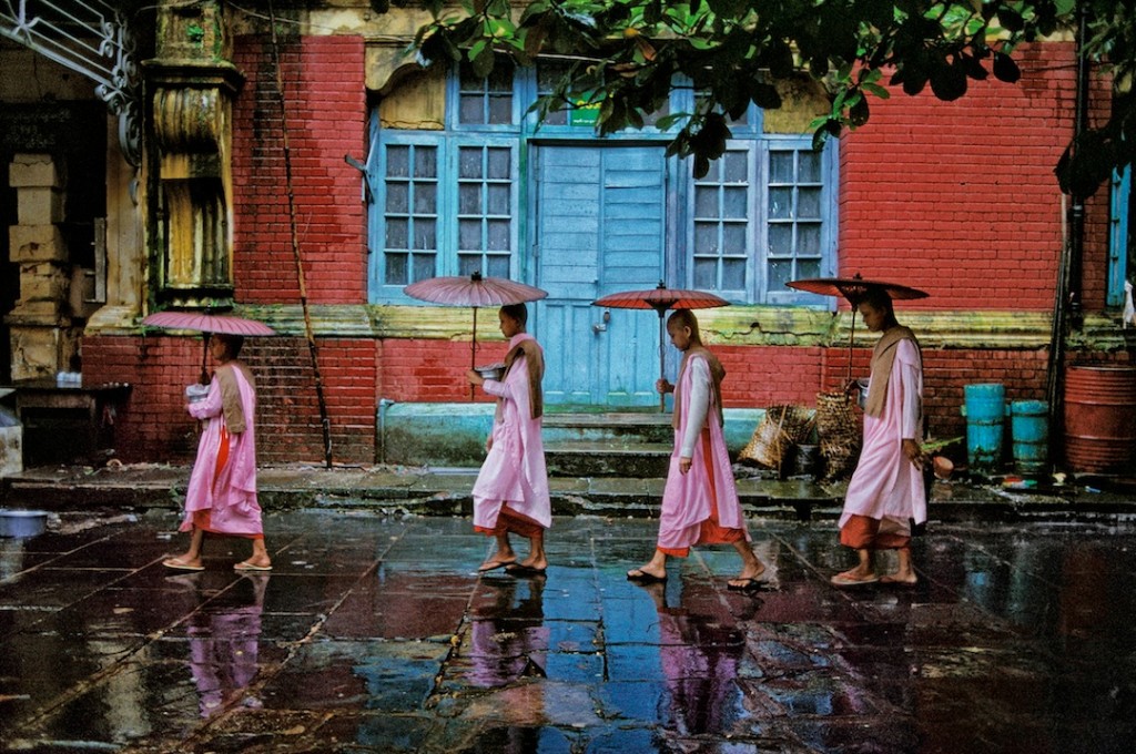 Steve McCurry, Procession of Nuns, Rangoon, Burma, 1994, ultrachrome print, 40 x 60 inches/101.6 x 152.4 cm; © Steve McCurry, photo courtesy of Sundaram Tagore Gallery.
