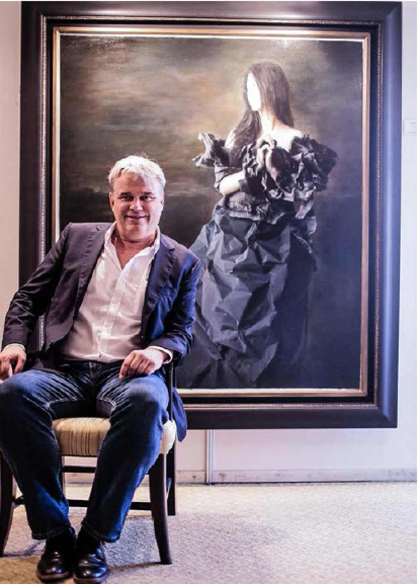 Mr Douwe Cramer, Show Director of Singapore Contemporary