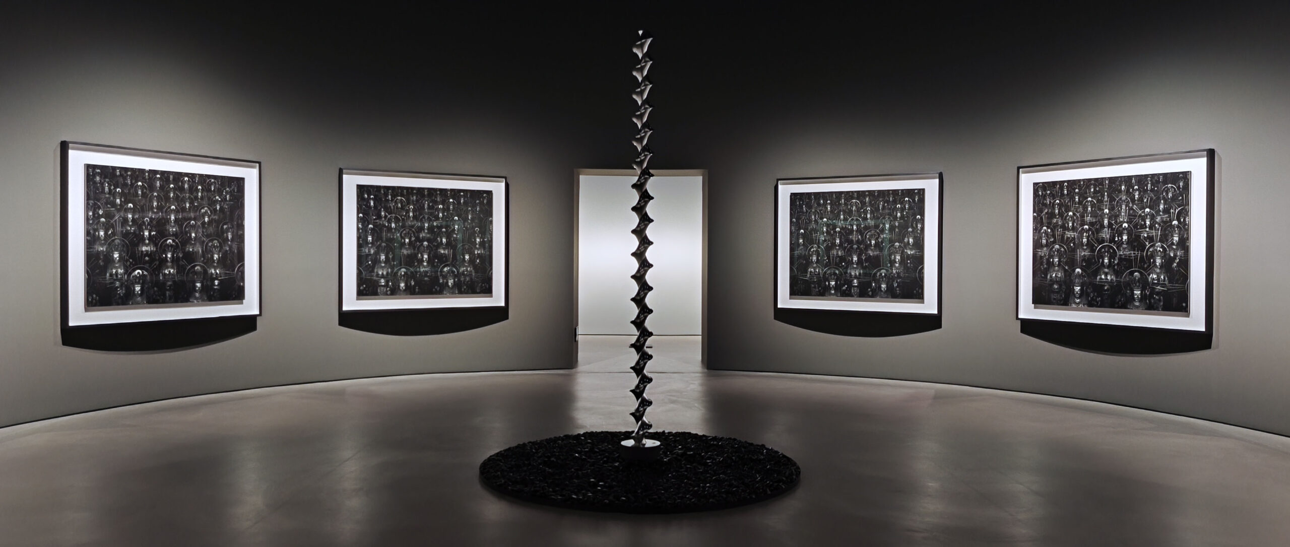 Figure 5: Sea of Buddha (1995) and Mathematical Model 002: Dini's Surface (2005). Image by artitute.com